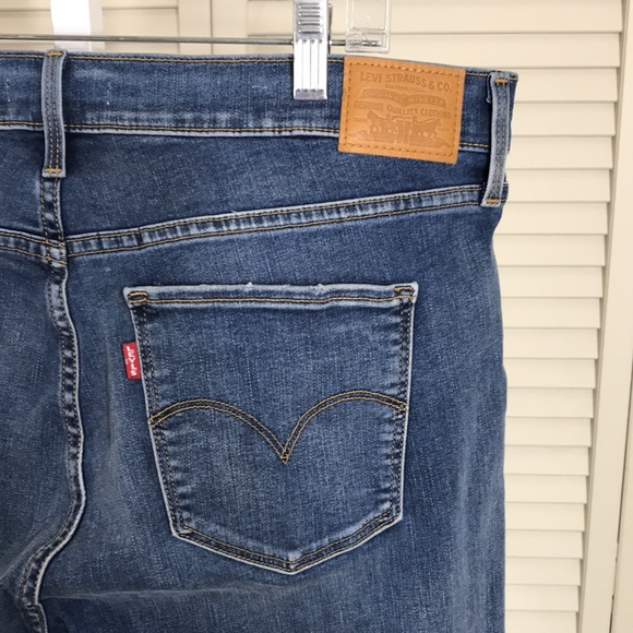 NWT Levi's Premium Women's 315 Shaping Bootcut Jeans Size 34 - Picture 12 of 14